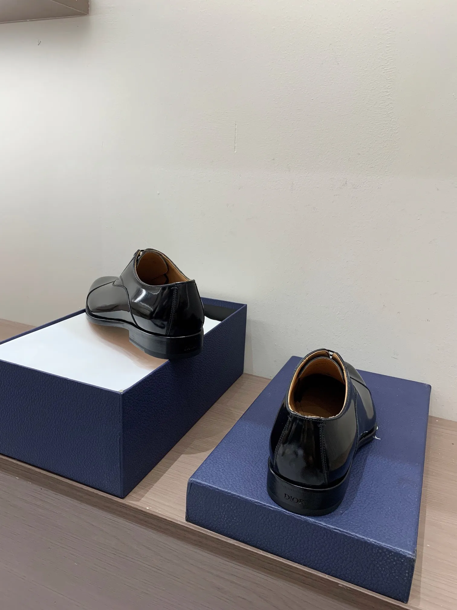940💰 Dior high-end men's boutique casual leather shoes, imported cowhide upper, water-dyed cowhide lining, imported genuine leather outsole, perfect details, standard code 39-44 (38.45.46 customized, non-returnable and non-exchangeable),